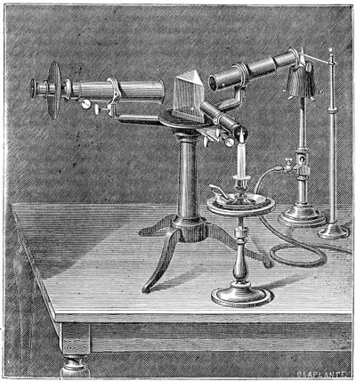 Spectroscopic apparatus used by Robert Wilhelm Bunsen and Gustav Robert Kirchhoff, c. 1895 by Unbekannt