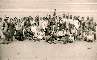 Sports day for the Gloucester Hotel party on La Publente Beach, Jersey by Unbekannt