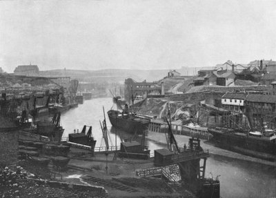 Sunderland - Looking Up the River from the Bridge by Unbekannt