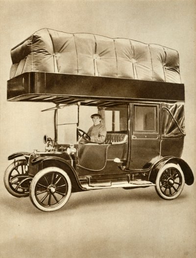 Taxi Cab with Gas-Bag Device on Specially Fitted Roof by Unbekannt