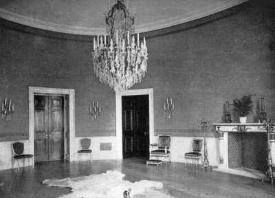 The Blue Room at the White House, Washington DC, USA, 1908 by Unbekannt