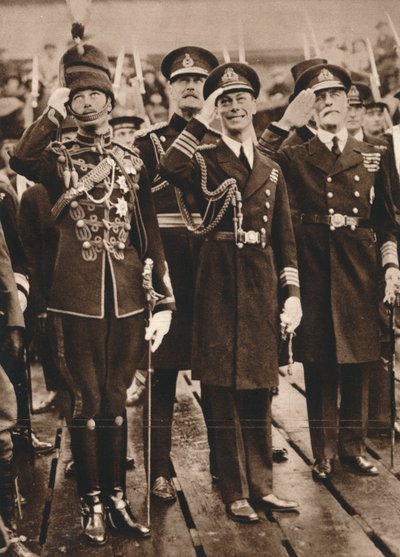 The Duke of York and Prince Henry welcoming the Prince of Wales at Portsmouth, 1925 by Unbekannt