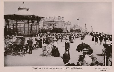 The Leas & Bandstand, Folkestone by Unbekannt
