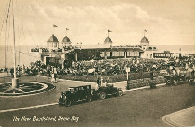 The New Bandstand, Herne Bay, Kent by Unbekannt