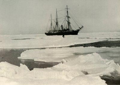 The Nimrod Pushing Her Way Through More Open Pack, c1908, 1909 by Unbekannt