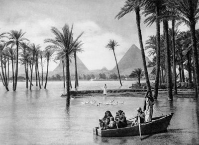 The Pyramids of Giza during a flood, Cairo, Egypt, c1920s by Unbekannt