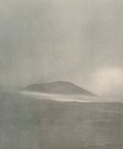 The Start of a Blizzard...Drift Coming Round Mount Erebus, c1908 by Unbekannt