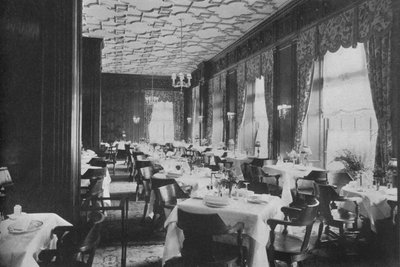 The Tudor Dining Room, Melbourne Hotel, St Louis, Missouri, 1924 by Unbekannt