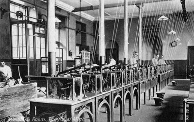 The Weighing Room, the Royal Mint, Tower Hill, London by Unbekannt