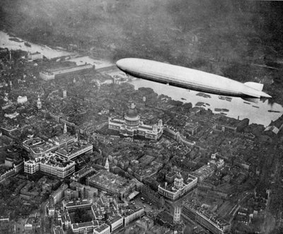 The Airship Graf Zeppelin Over London, August 1931 by Unbekannt