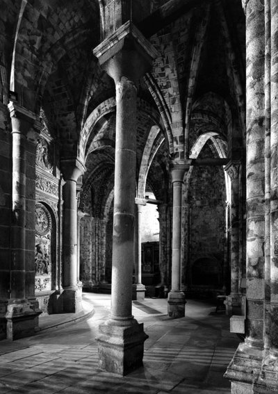 The ambulatory and the so-called Radiant Chapel. Cathedrale Saint Savior. 12th-15th century. Avila, Spain by Unbekannt