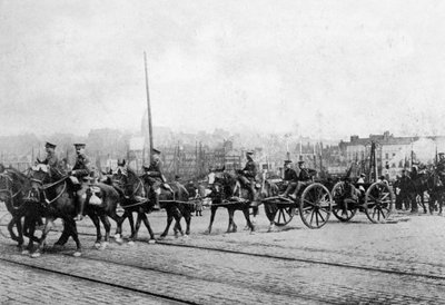 The first units of the British Expeditionary Force in Boulogne, Northern France, 1914 by Unbekannt