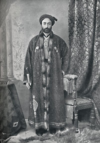 The officer in charge of the holy shrine at Mashhad, Persia, 1902 by Unbekannt