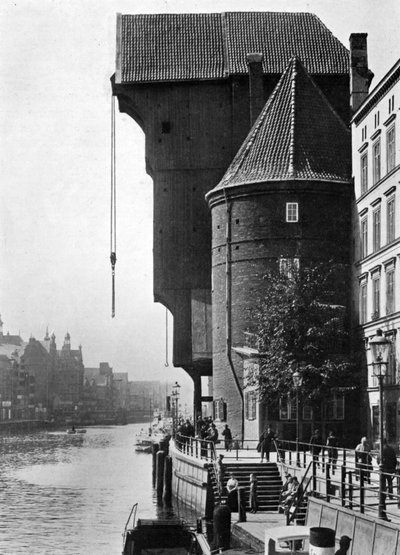 The old Krantor Crane Gate on the river Mottlau, Gdansk, Poland by Unbekannt