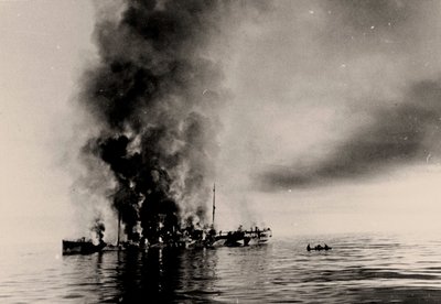 The sinking of icebreaker Alexander Sibiryakov by German cruiser Admiral Scheer on 25 August 1942 by Unbekannt