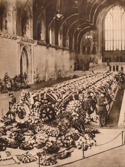 The Victims of the R101 Airship Disaster Lying in State in Westminster Hall, London, 1930-1935 by Unbekannt