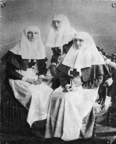 Tsarina Alexandra and Grand Duchesses Olga and Tatiana of Russia, 1914 by Unbekannt