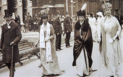 Tsarina Maria Fyodorovna of Russia Visiting Britain by Unbekannt