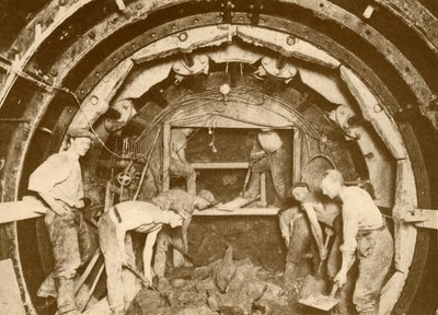 Tube Tunnel Excavation By Means of Greathead Boring Shield by Unbekannt
