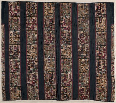 Tunic Fragments with Bird-Headed Creature, 600-1000 by Unbekannt