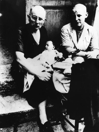Two female French collaborators, Chartres, France, 1944 by Unbekannt