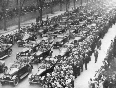 US 1st Army in the Victory Parade, New York, USA, 10 September 1919 by Unbekannt