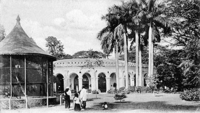 View in the Zoological Gardens, Calcutta, India by Unbekannt