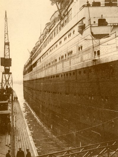 View of Starboard Side of the Majestic As She Entered the Floating Dry Dock by Unbekannt