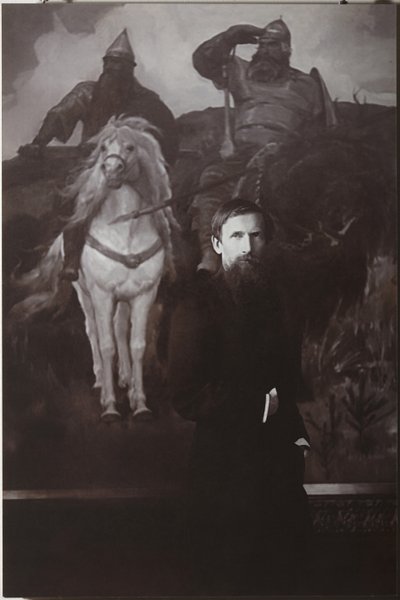 Viktor Vasnetsov before his painting Bogatyrs by Unbekannt