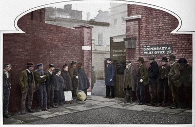 Waiting for Admission to St Marylebone Workhouse, Luxborough Street, London by Unbekannt