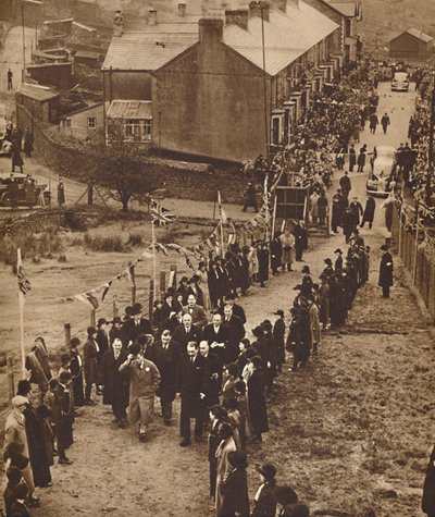 Welcomed to Monmouthshire - King Edward at Abertillery by Unbekannt
