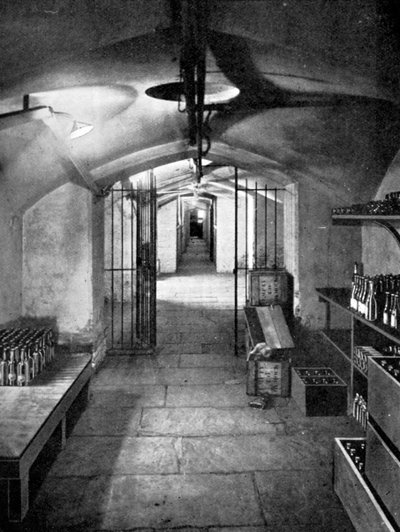 Wine Cellars of the House of Commons, Westminster, c. 1905 by Unbekannt