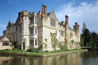 Exterior view of Hever Castle, Kent, UK, early 16th century by Unbekannt Unbekannt
