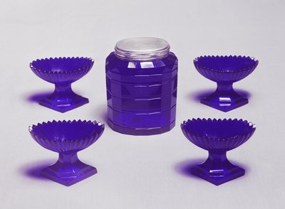 Four salts and a caddy, Irish blue glass, c.1785 by Unbekannt Unbekannt