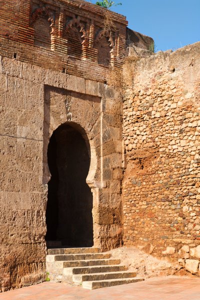 Niebla, Huelva Province, Andalusia, southern Spain. Puerta del Buey, or Gate of the Ox, one of the entrances through the walls into the town. by Unbekannt Unbekannt