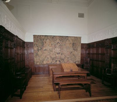 Panelled display room at Victoria and Albert Museum by Unbekannt Unbekannt