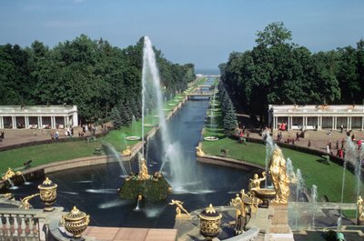 View of the Samson Fountain and canal, Peterhof Palace by Unbekannt Unbekannt