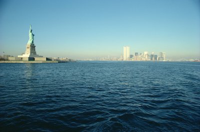 View of the Statue of Liberty and the Southern End of Manhattan Island by Unbekannt Unbekannt