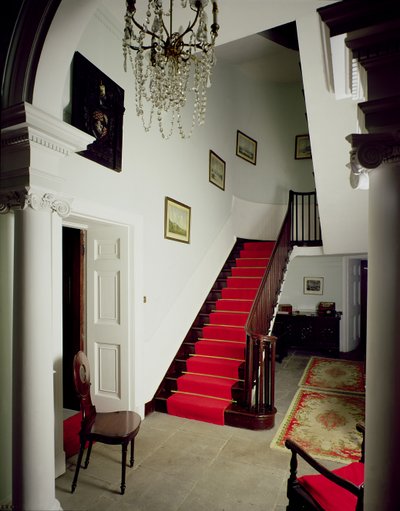 View of the hall and staircase of Belle Isle House, Lake Windermere, built 1774-c.1781 by Unbekannt Unbekannt