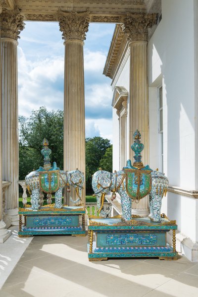 A Pair Of Large Chinese Cloisonne Enamel Elephants On Stands by Unbekannter Künstler