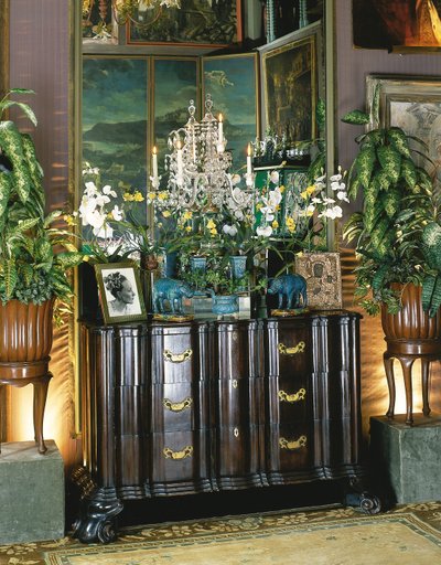 A Portuguese Baroque style chest of drawers by Unbekannt