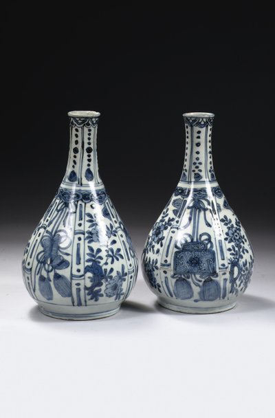 Pair of Chinese Blue and White 