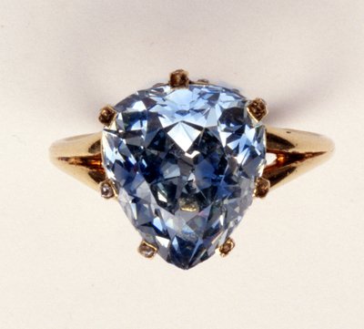Antique Fancy-Cut Ring, the Blue-Grey Diamond Weighing 5.45 Carats, Once Owned by Marie-Antoinette by Unbekannt