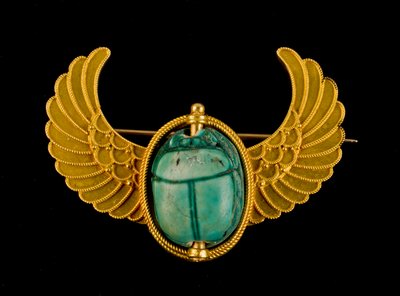 Blue Glazed Steatite Scarab Set in a Gold Winged Pin by Unbekannt