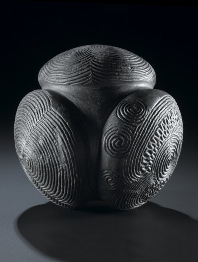 Carved Ball from Glass Hill, Towie, Aberdeenshire, Neolithic, c.3000 BC by Unbekannt