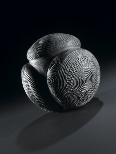 Carved ball from Glass Hill, Towie, Aberdeenshire, Neolithic, c.3000 BC by Unbekannt