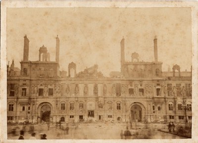 Commune of Paris (1871): view of the City Hall fire in May 1871 by Unbekannt