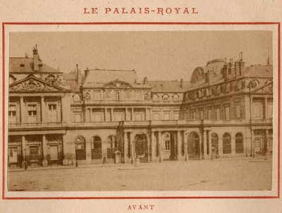 Commune of Paris (1871): view of the Palais-Royal in Paris before the fire of May 1871 by Unbekannt