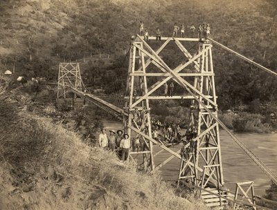 Fresno, California: 1890 This photograph by C.C. Curtis shows the Smith and Moore bridge over the Kings River which is part of flume built by Hiram T. Smith and Austin D. Moore, to transport lumber from the Sierras for their company, the Kings River Lumber by Unbekannt