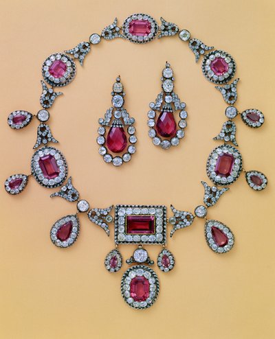 Part of an Antique Spinel and Diamond Parure Comprising Tiara, Hair Ornament, Necklace and Ear-Pendants by Unbekannt